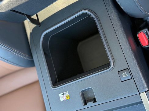 Used 2025 Lexus GX 550 image 82