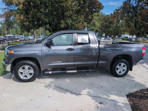 Used 2021 Toyota Tundra SR5 AWD/4WD image 7