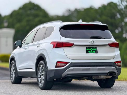 Used 2019 Hyundai Santa Fe SEL FWD image 9