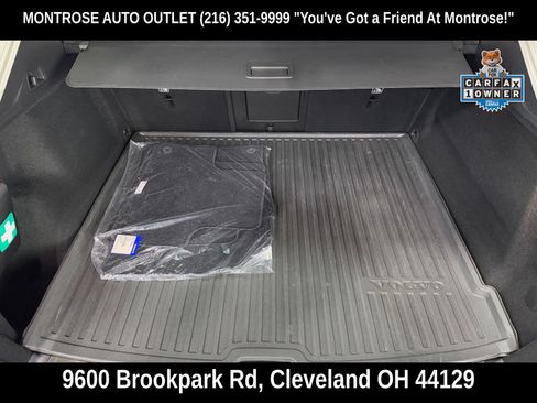 Certified 2024 Volvo XC60 B5 Plus w/ Protection Package Premier AWD/4WD image 43