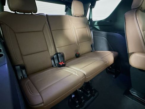 New 2026 Chevrolet Tahoe High Country AWD/4WD image 32