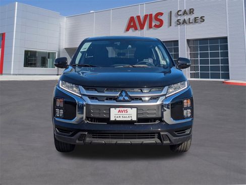 Used 2025 Mitsubishi Outlander Sport SE image 2