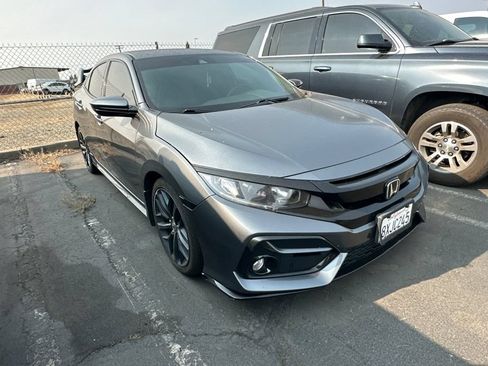 Used 2021 Honda Civic Sport image 2