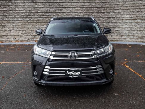 Used 2019 Toyota Highlander Limited image 3