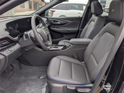 New 2026 Buick Envista Sport Touring w/ Advanced Safety Package image 11