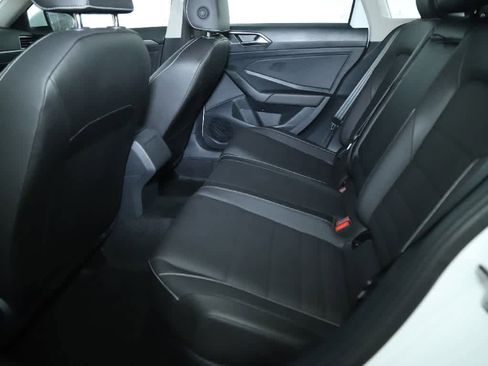 Used 2024 Volkswagen Jetta SE w/ Black Wheel Package image 13