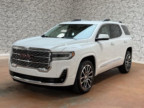 Used 2020 GMC Acadia Denali image 4