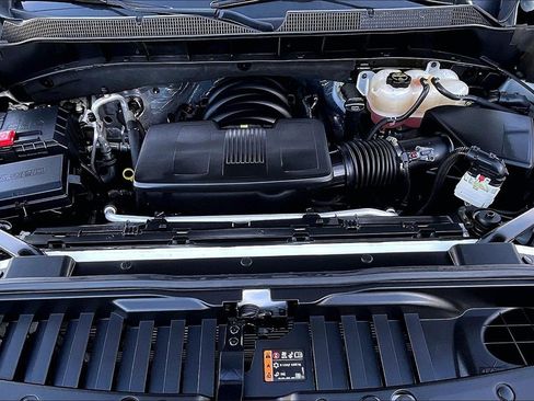 Used 2025 Chevrolet Silverado 1500 LT image 10