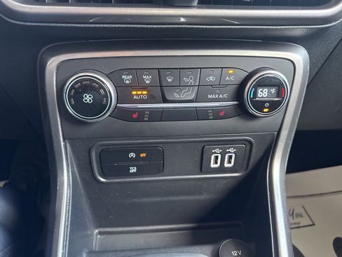Certified 2020 Ford EcoSport SE w/ SE Convenience Package image 32