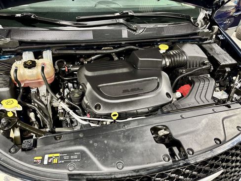 Used 2022 Chrysler Pacifica Limited image 34