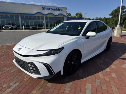 Used 2025 Toyota Camry SE w/ Convenience Package