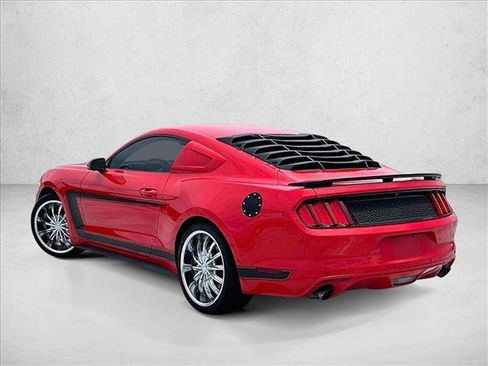Used 2017 Ford Mustang Coupe RWD image 13