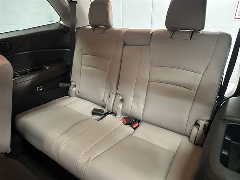 Used 2019 Honda Pilot EX-L image 4
