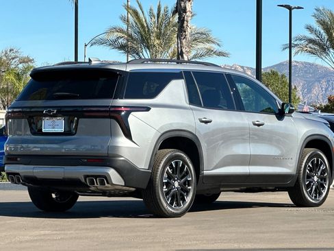 New 2026 Chevrolet Traverse LT w/ Sun and Wheel Package image 4