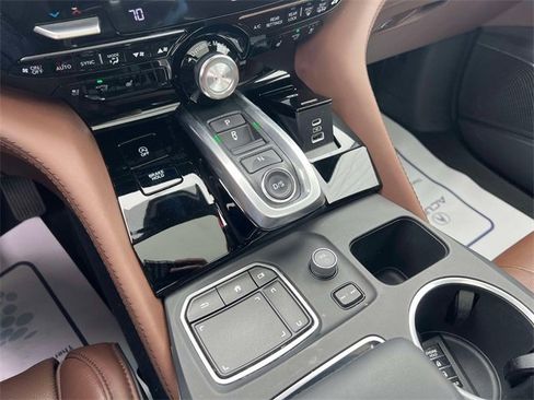 Used 2023 Acura MDX SH-AWD w/ Advance Package image 29