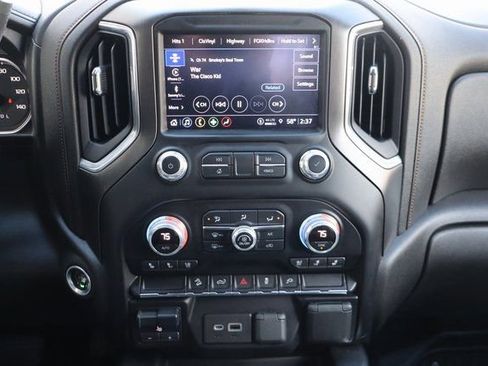 Used 2022 GMC Sierra 2500 AT4 AWD/4WD image 28