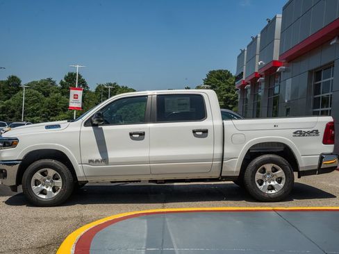 New 2026 RAM 1500 Big Horn AWD/4WD image 4