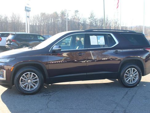 Used 2023 Chevrolet Traverse LT image 4