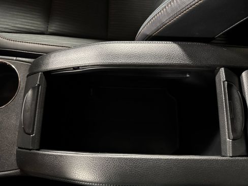 Used 2019 Toyota Highlander Plus AWD/4WD image 23