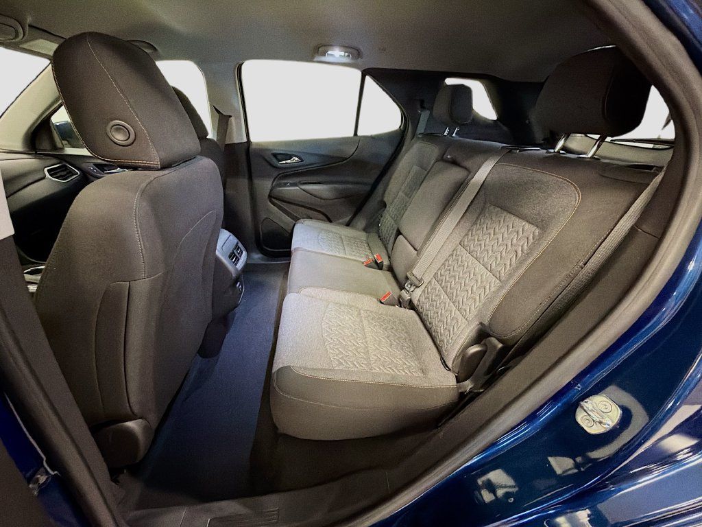 Used 2022 Chevrolet Equinox LT FWD image 24