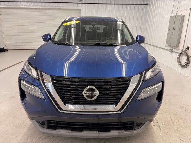 Used 2021 Nissan Rogue SV AWD/4WD image 2