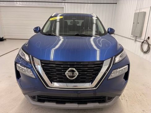 Used 2021 Nissan Rogue SV AWD/4WD image 2
