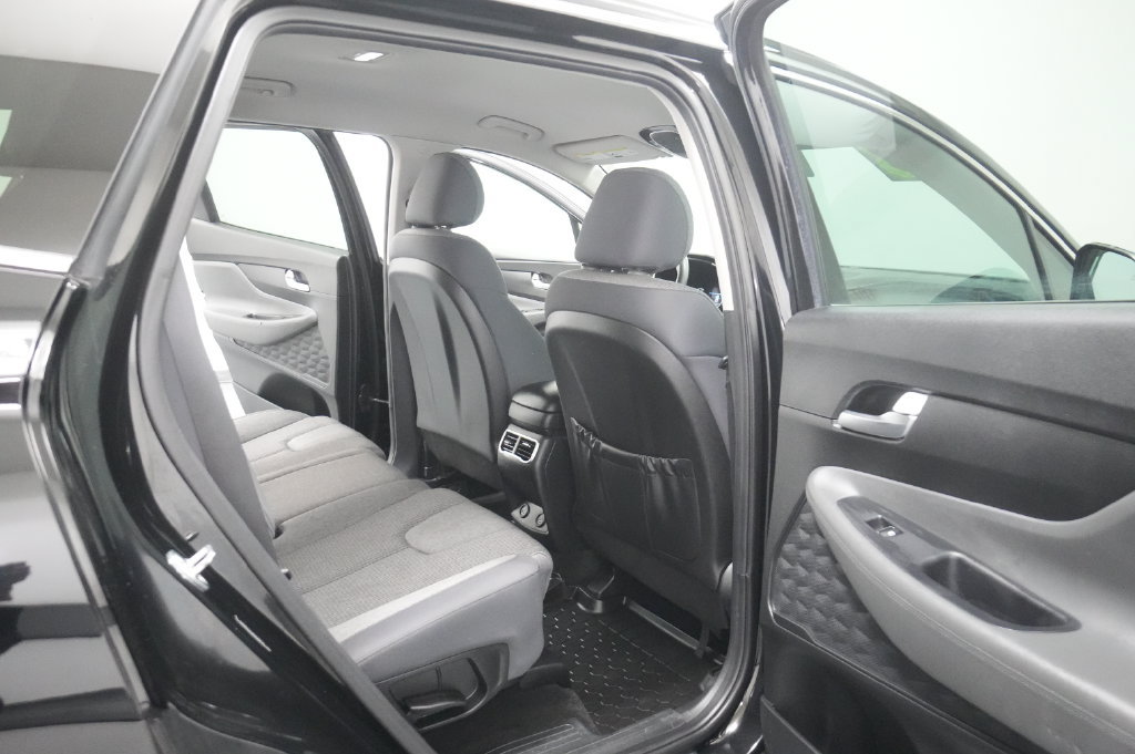 Used 2023 Hyundai Santa Fe SE AWD/4WD image 24