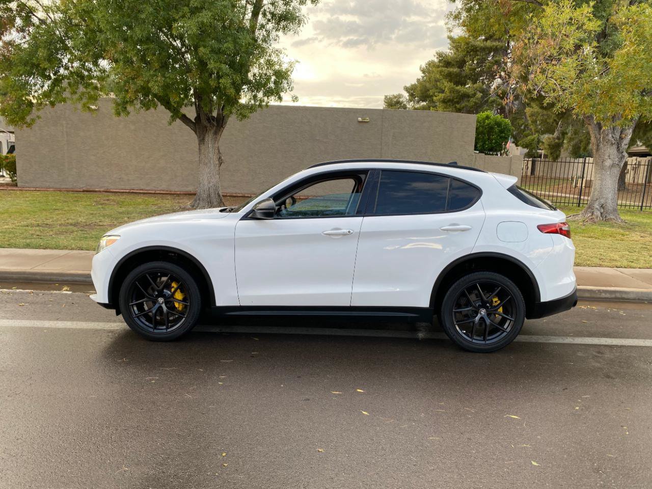 Used 2019 Alfa Romeo Stelvio w/ Nero Edizione RWD image 18