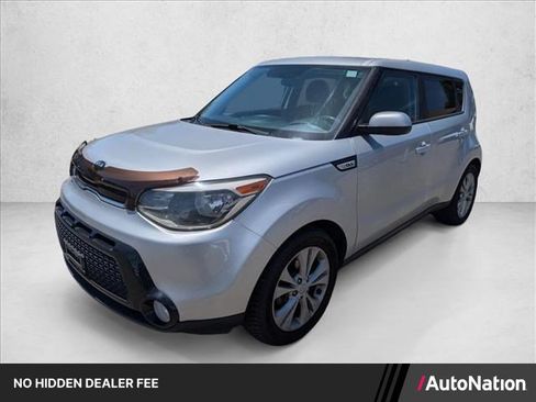 Used 2016 Kia Soul + FWD image 1