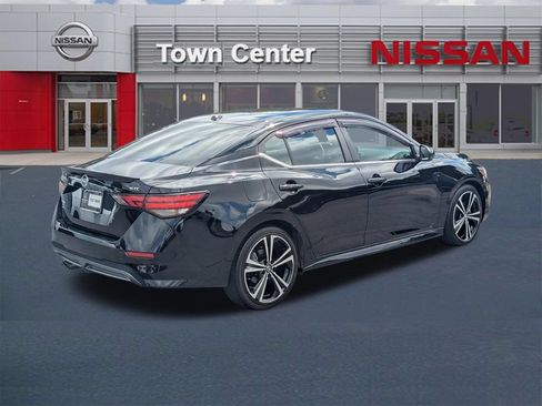 Used 2023 Nissan Sentra SR FWD image 7