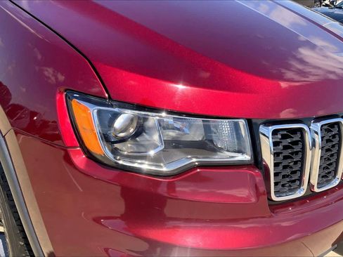 Used 2019 Jeep Grand Cherokee Limited image 27