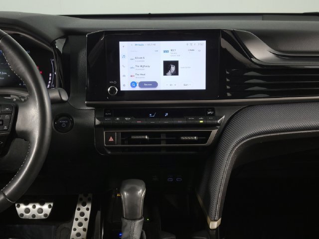 Used 2025 Toyota Camry SE w/ Convenience Package FWD image 22