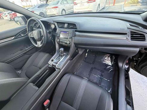 Used 2018 Honda Civic Sport image 47