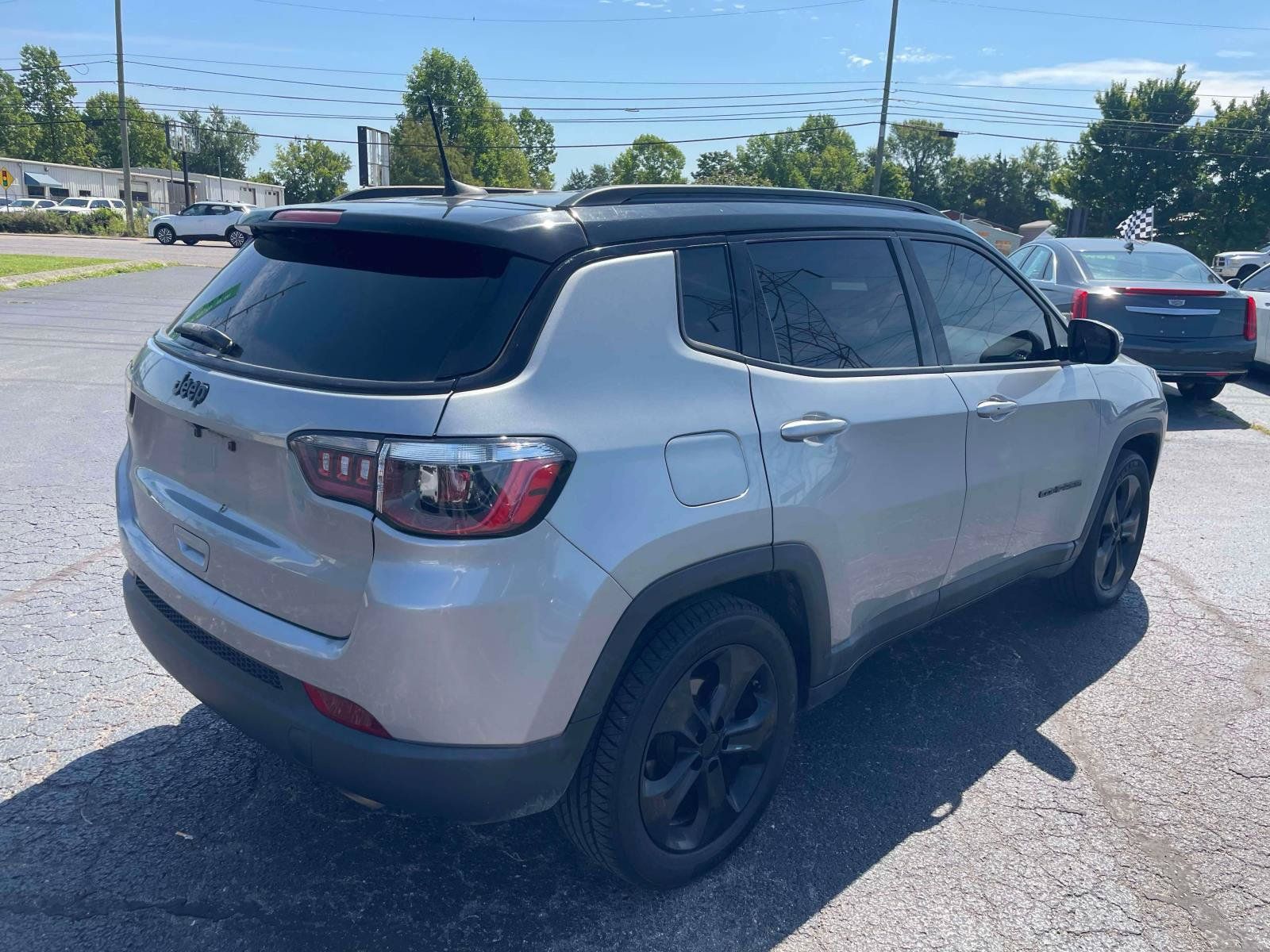 Used 2020 Jeep Compass Latitude FWD image 8