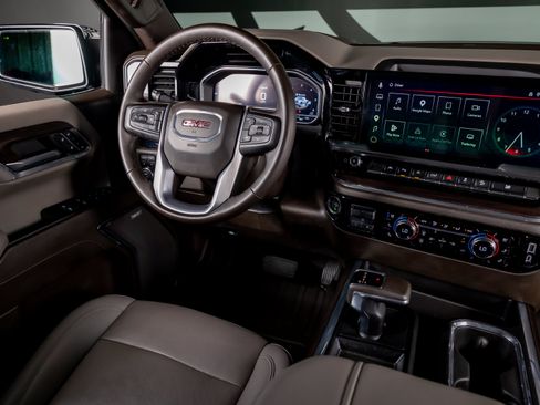 Used 2023 GMC Sierra 1500 SLT w/ SLT Premium Plus Package AWD/4WD image 7