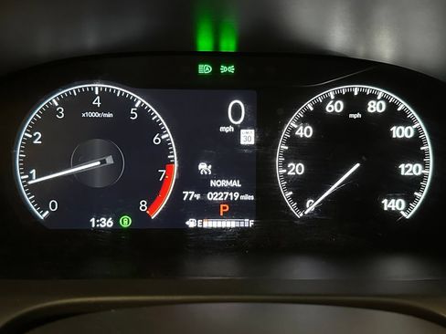 Used 2025 Honda HR-V LX image 10