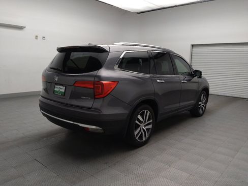 Used 2017 Honda Pilot Touring image 9