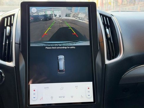 Used 2021 Ford Edge SEL image 21