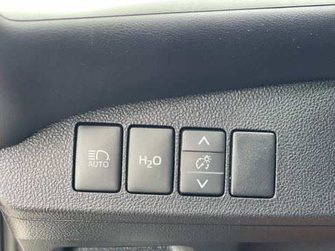 Used 2019 Toyota Mirai image 13