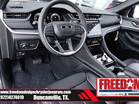 New 2025 Jeep Grand Cherokee L Limited image 10