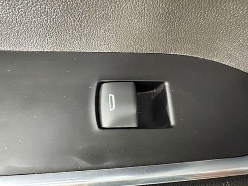 Used 2022 Chevrolet Silverado 1500 RST image 40