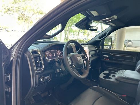 Used 2026 RAM 2500 Laramie AWD/4WD image 7