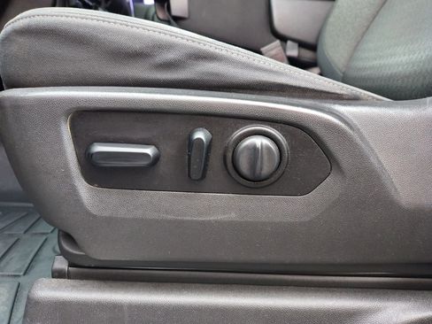 Used 2020 Chevrolet Silverado 2500 LT w/ Convenience Package image 14