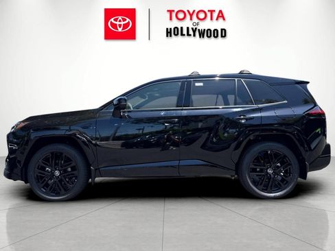 New 2026 Toyota RAV4 XSE AWD/4WD image 9