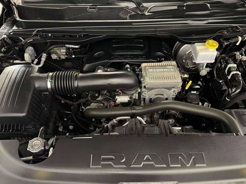 Used 2023 RAM 1500 Laramie AWD/4WD image 30