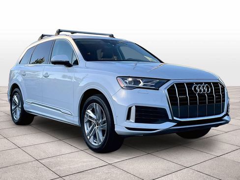 Used 2021 Audi Q7 2.0T Premium Plus w/ Premium Plus Package AWD/4WD image 2