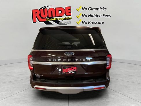 Used 2024 Ford Expedition Platinum AWD/4WD image 5