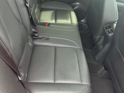 Used 2025 Buick Envision Preferred AWD/4WD image 25