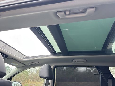 Certified 2023 Hyundai Santa Fe SEL w/ Premium Package image 4