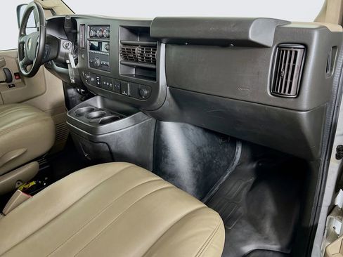 Used 2020 Chevrolet Express 3500 w/ Driver Convenience Package RWD image 26